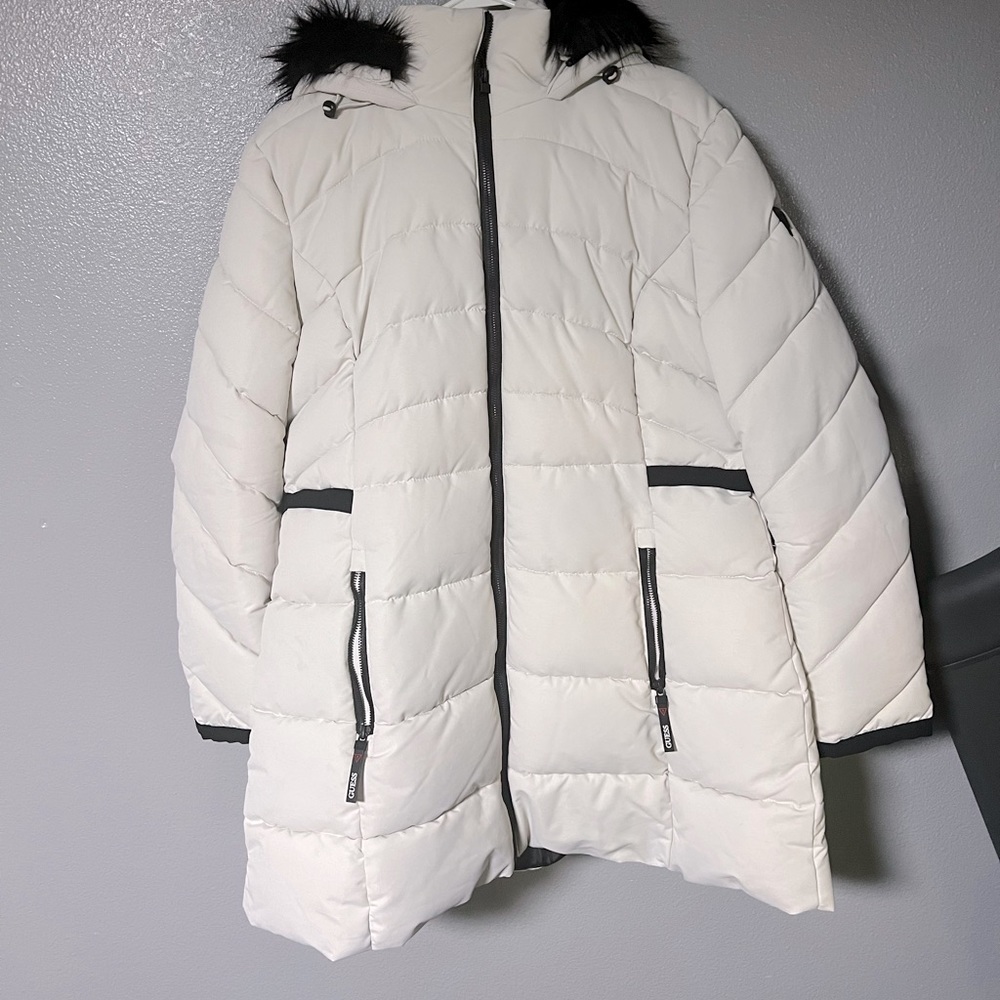 Guess Puffer Jacket - faux fur hood